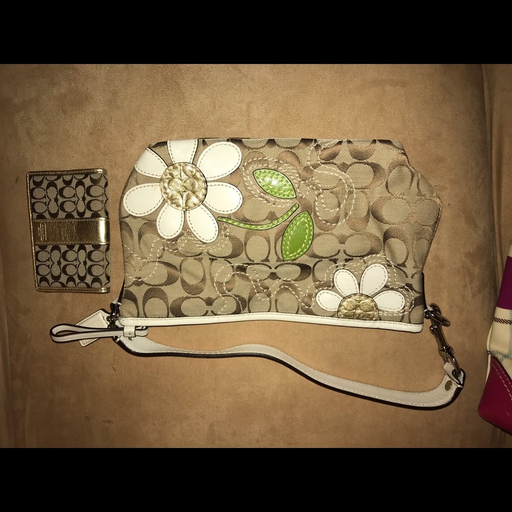 Authentic Coach Purse and matching wallet